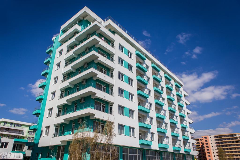 Oasis By The Sea - Summerland Apartment Mamaia Kültér fotó