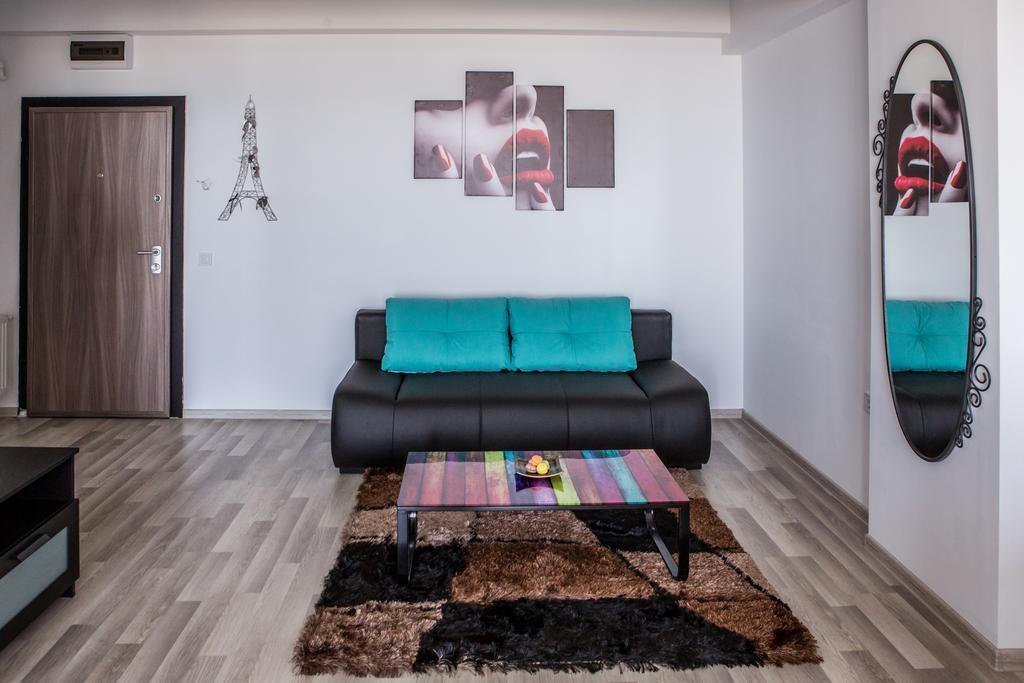 Oasis By The Sea - Summerland Apartment Mamaia Kültér fotó