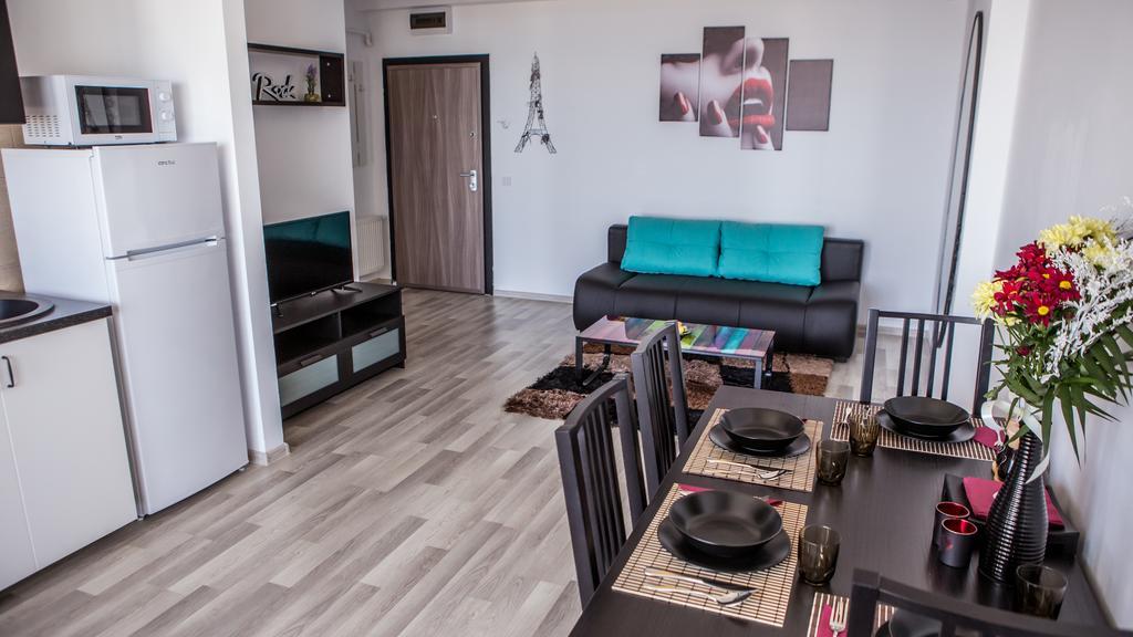 Oasis By The Sea - Summerland Apartment Mamaia Kültér fotó