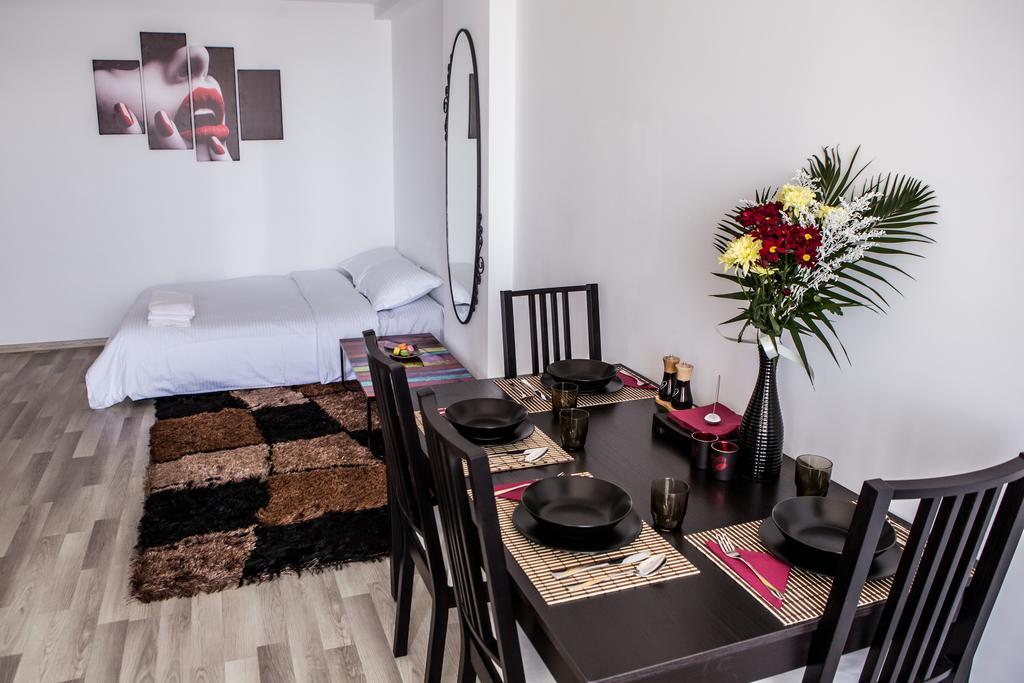 Oasis By The Sea - Summerland Apartment Mamaia Kültér fotó
